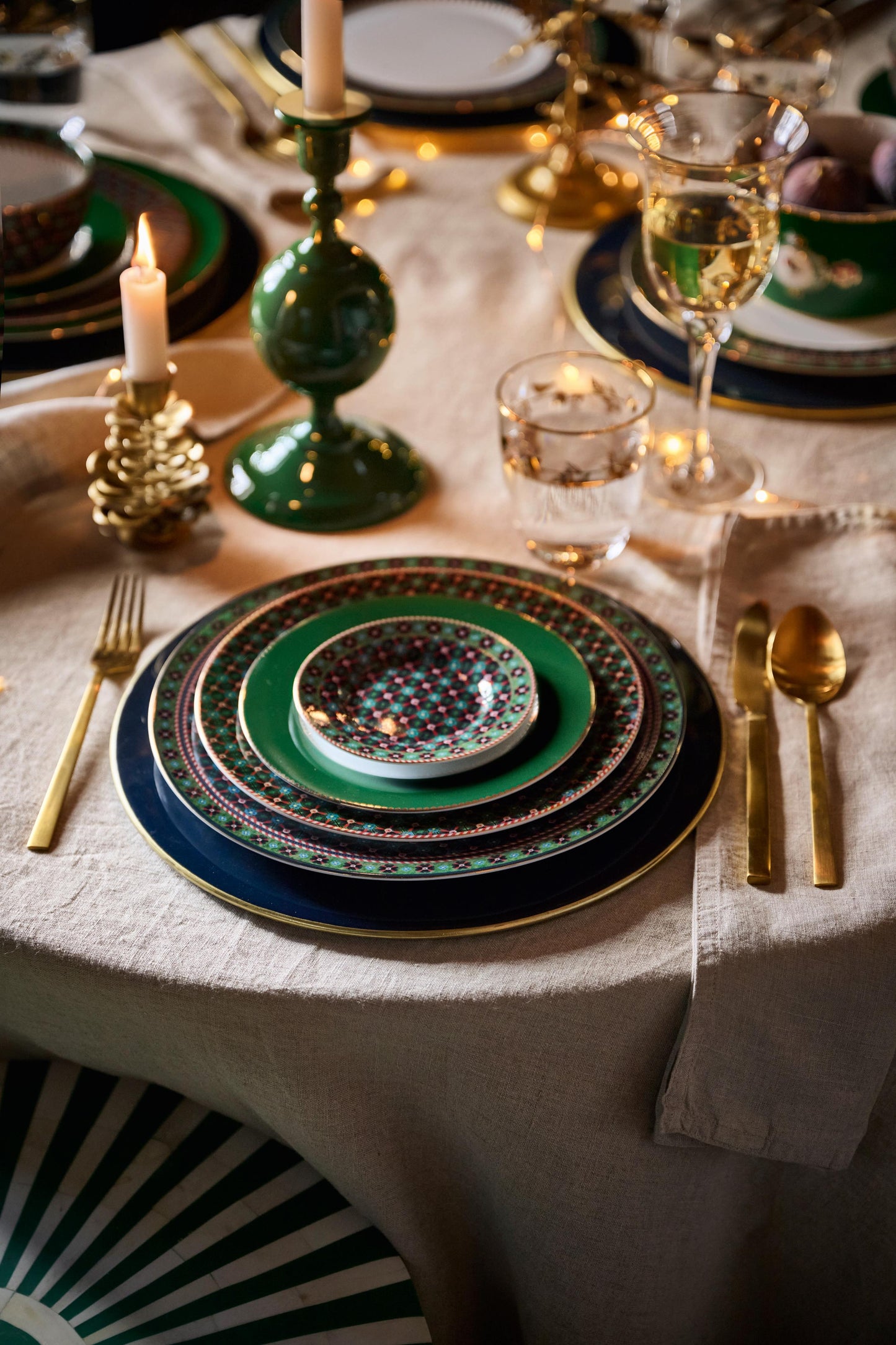 Petit Four Plate Clover Green 12cm