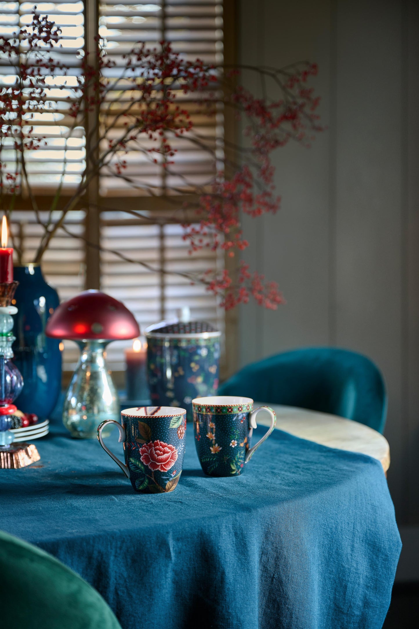 Gift Set of 2 Mugs Large Berry Blues 350ml