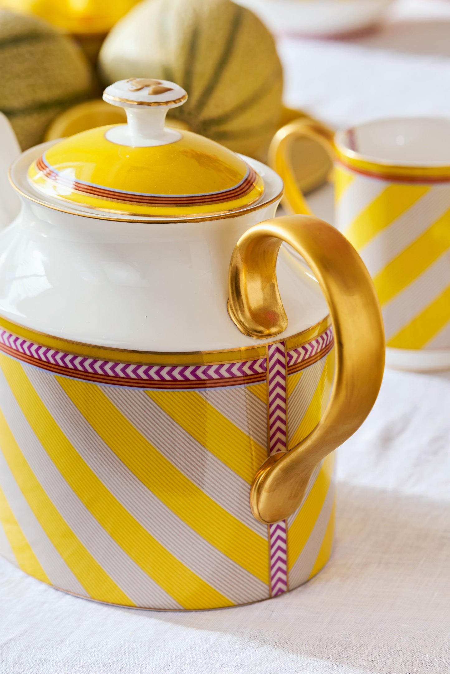 Tea Pot Large Pip Chique Stripes Yellow 1.8ltr