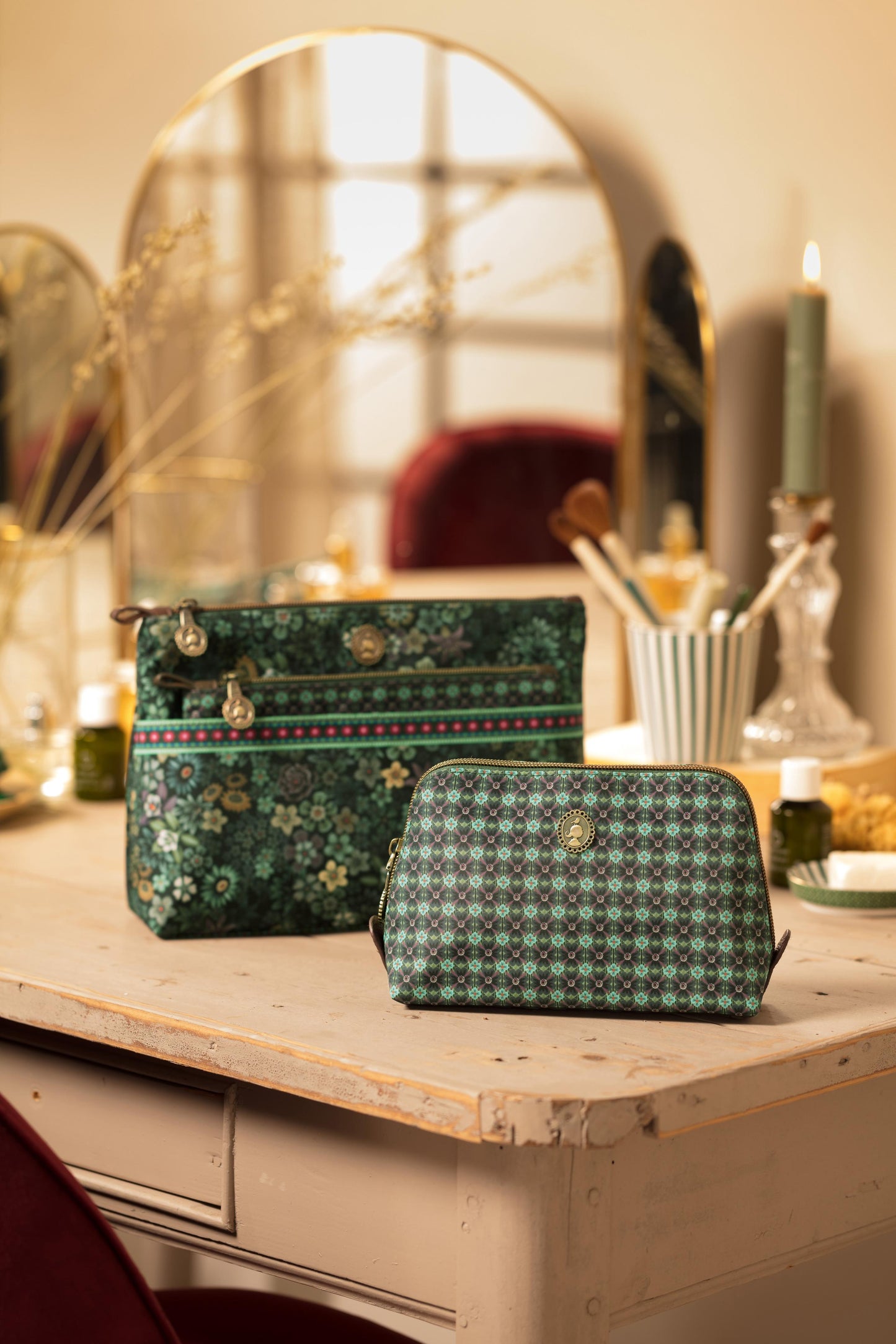 Coby Cosmetic Bag Triangle Small Clover 19/15x6x12cm