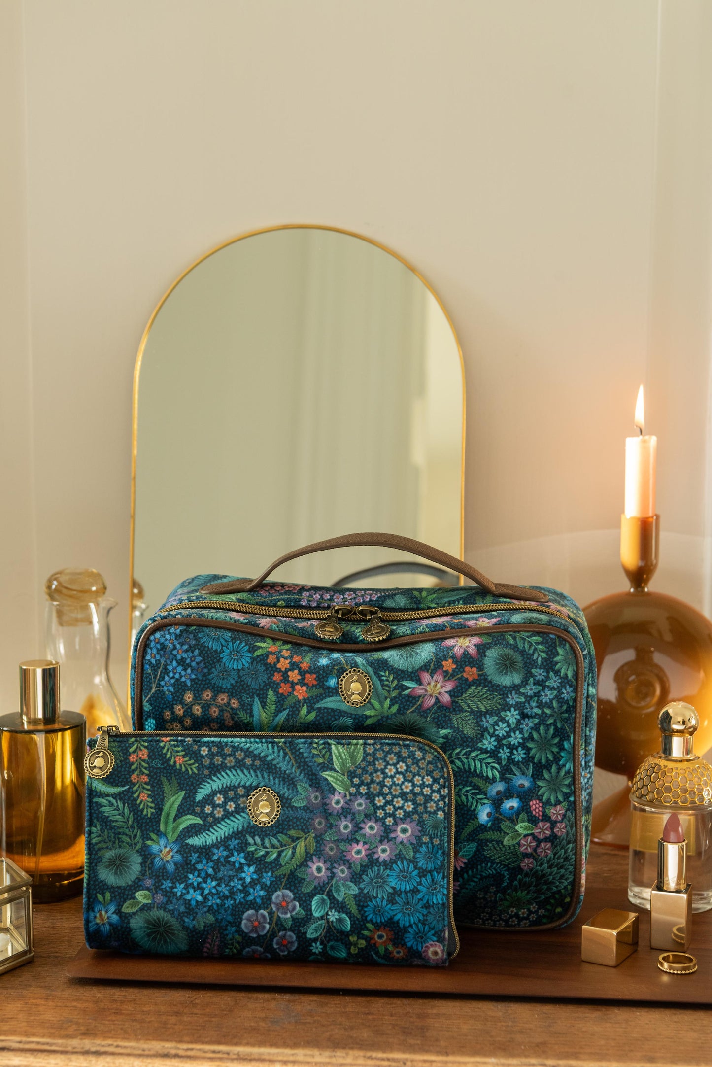 Cloe Cosmetic Zipper Pouch Querida Velvet 21x3.5x12.5cm