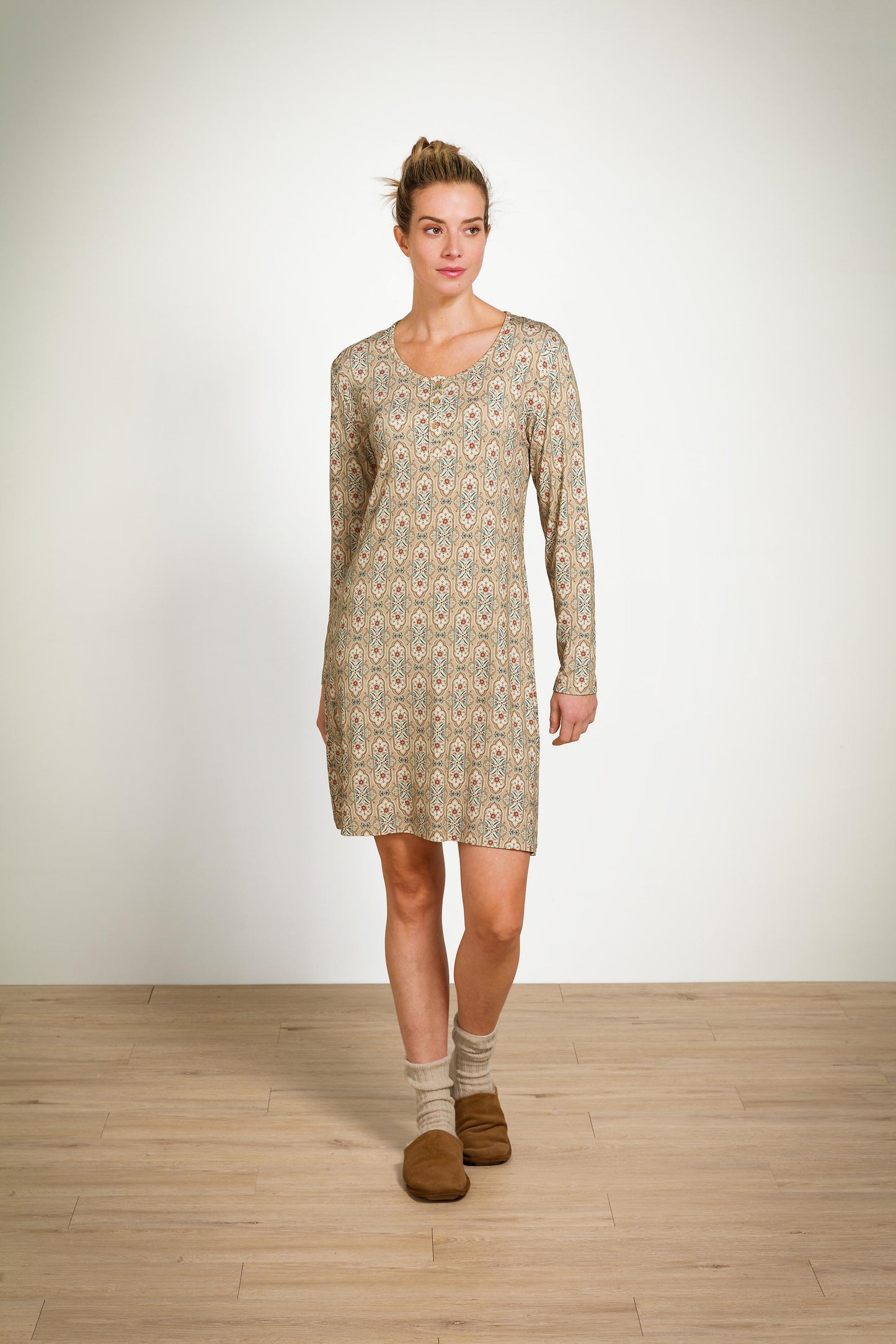 Desiree Long Sleeve Nightdress Jabalini