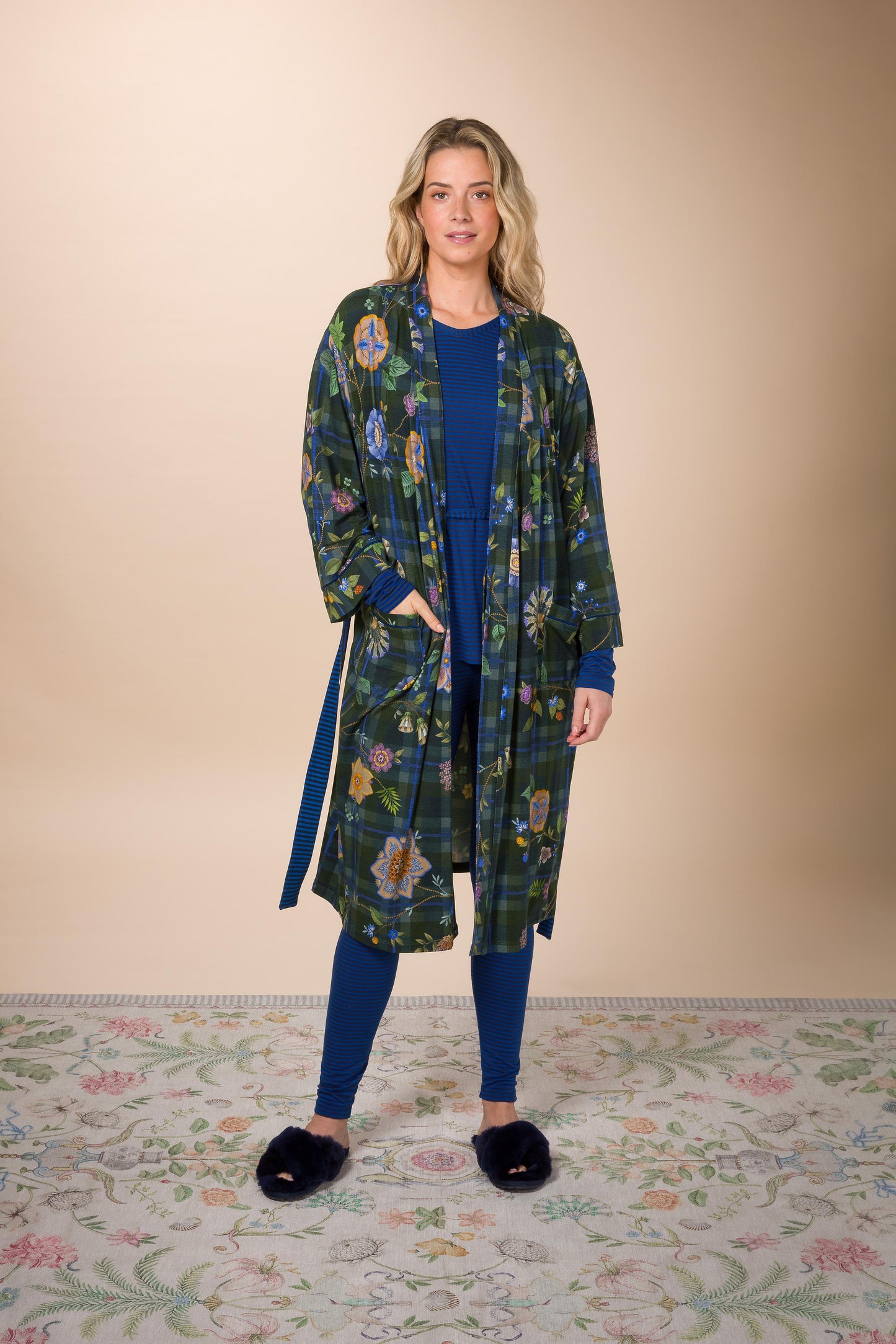 Naomi Kimono Flores Felices