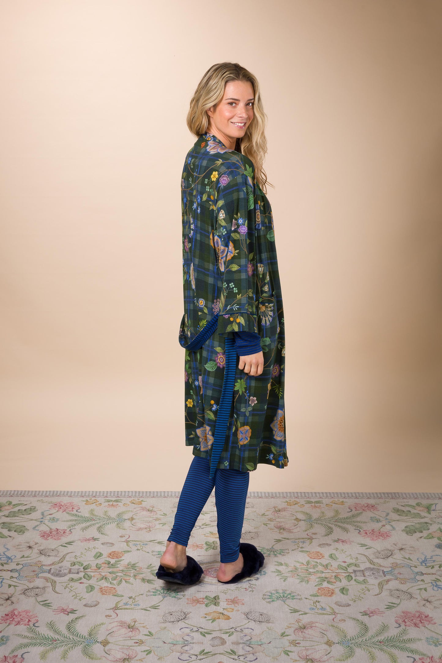 Naomi Kimono Flores Felices
