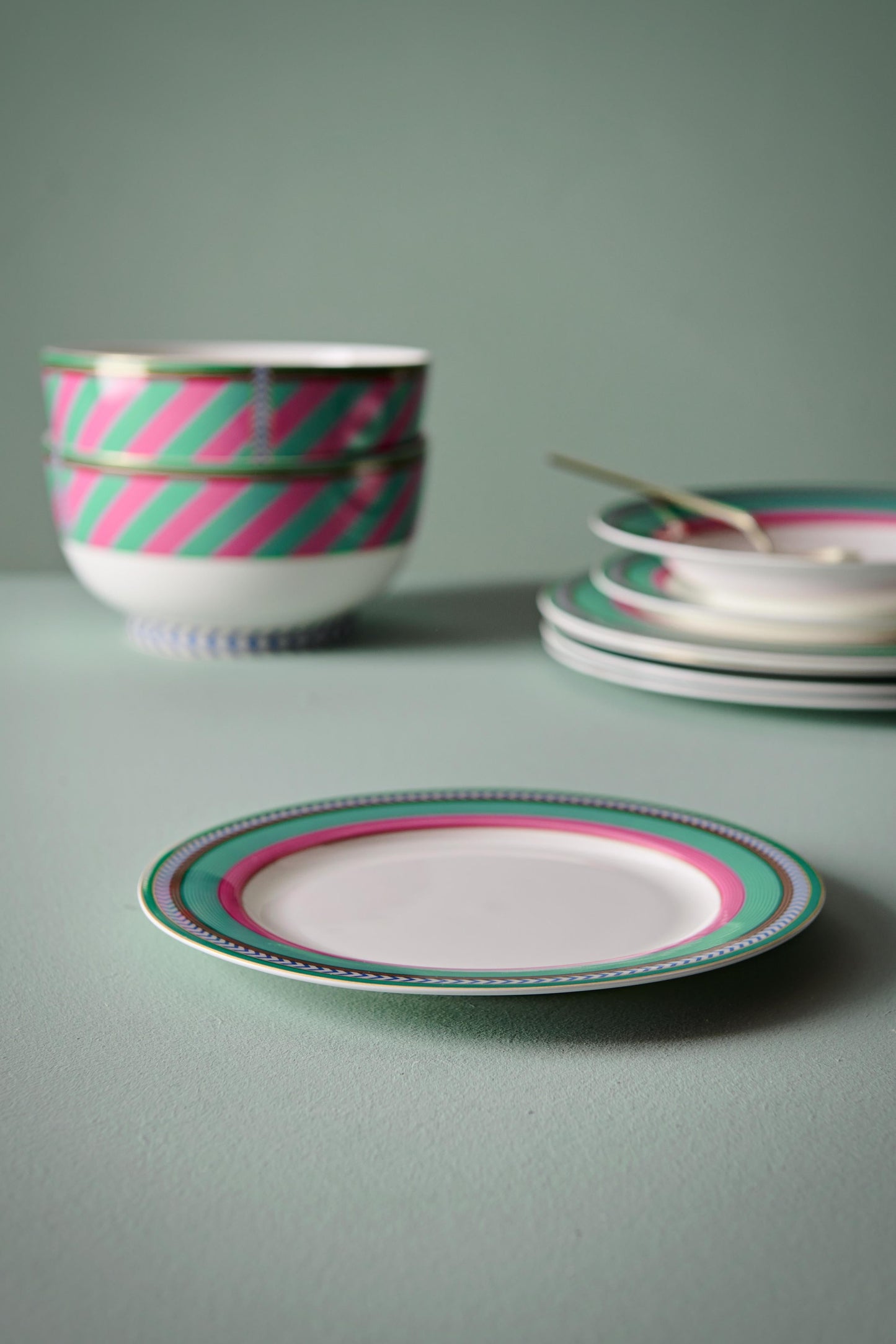 Plate Pip Chique Stripes Pink-Green 23cm