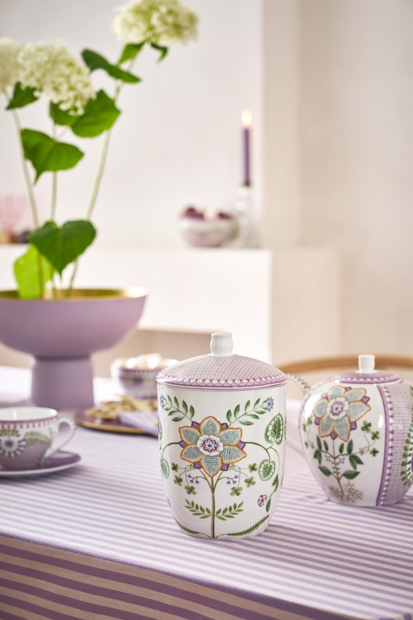 Storage Jar Lily & Lotus Off White 1.5ltr