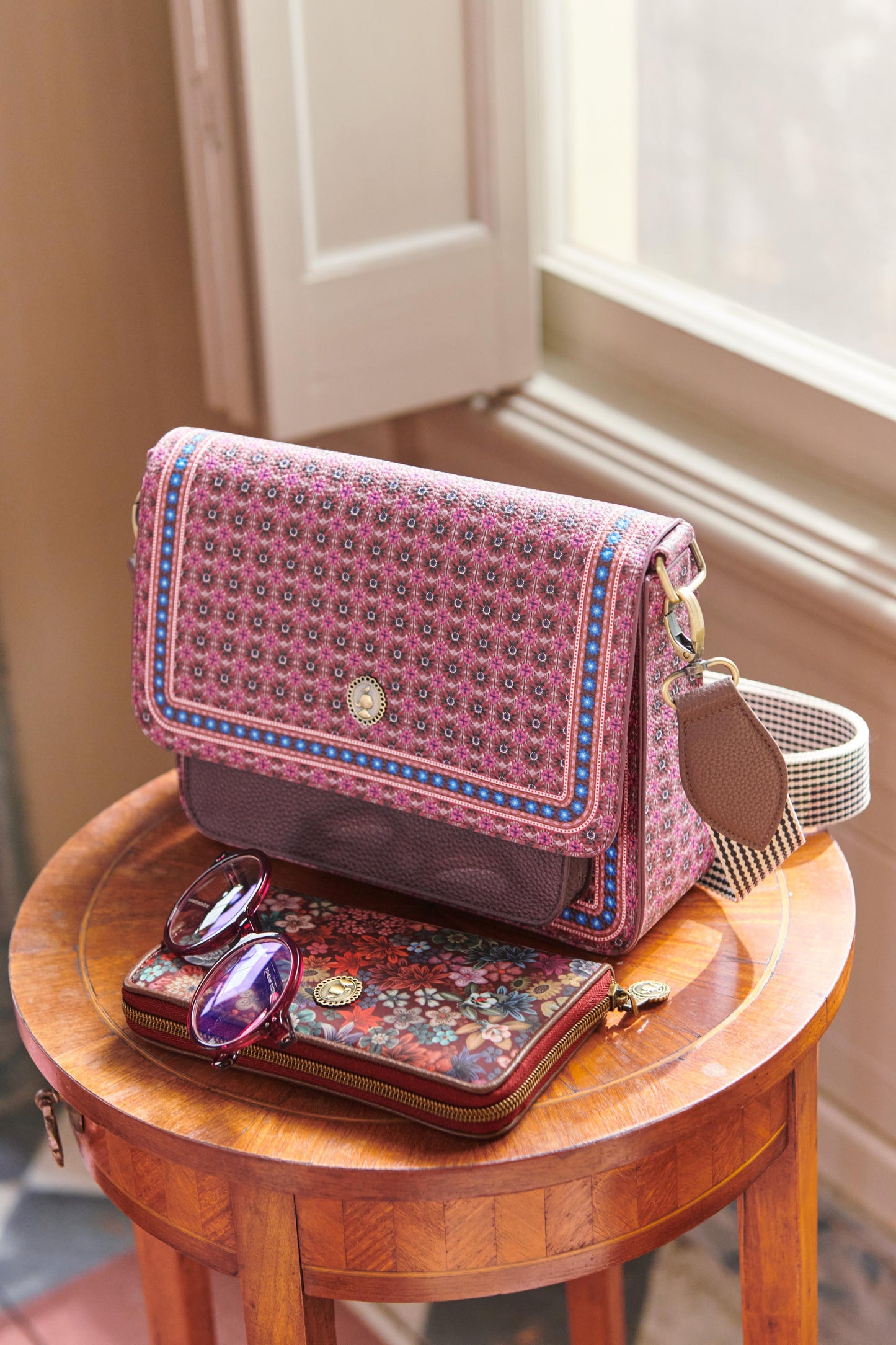 Cross Body Flap Clover 25x7x20cm