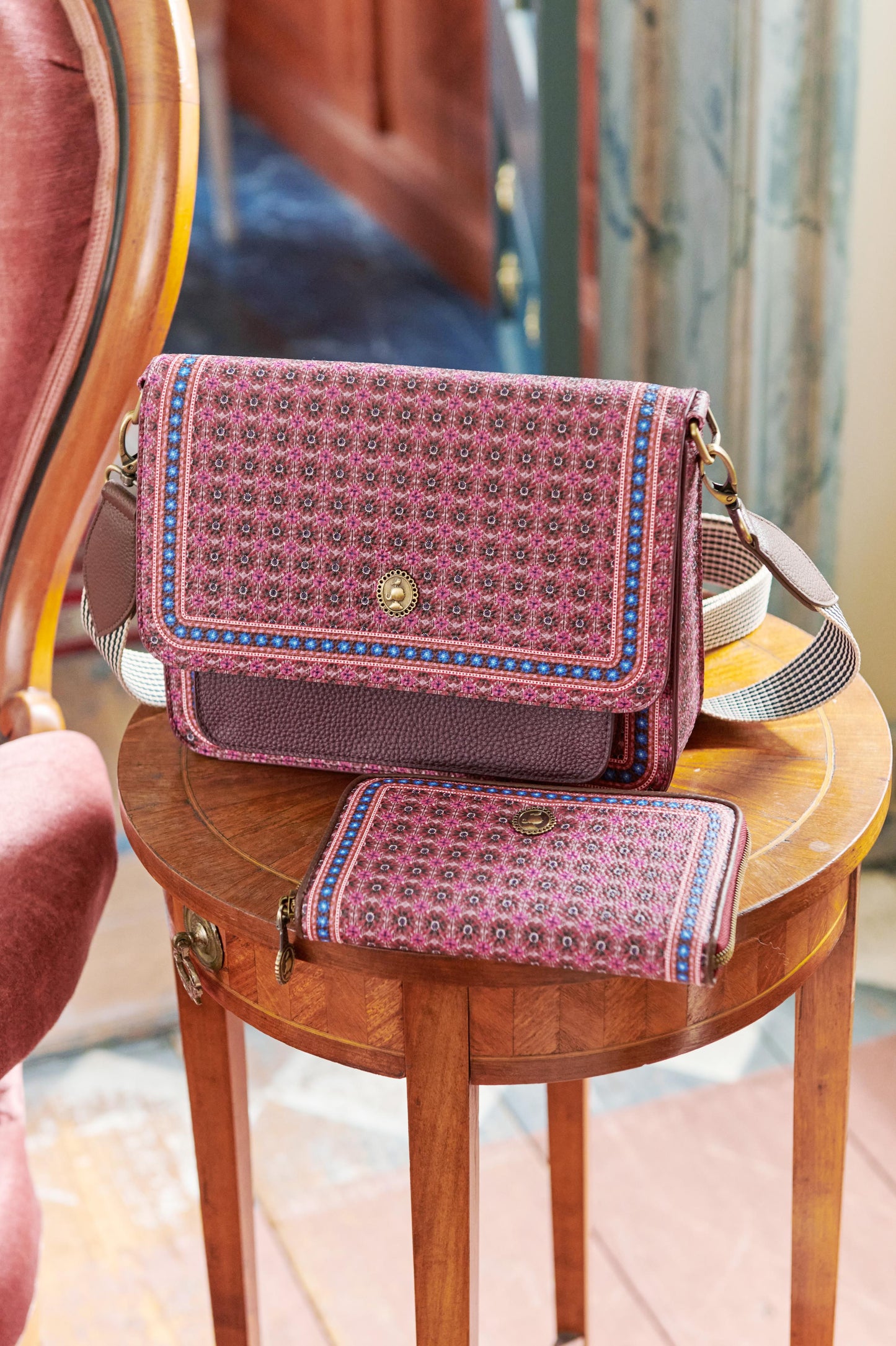 Cross Body Flap Clover 25x7x20cm