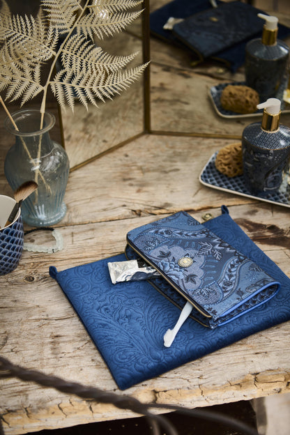Cosmetic Flat Pouch Large Velvet Quilted 30x1x22cm