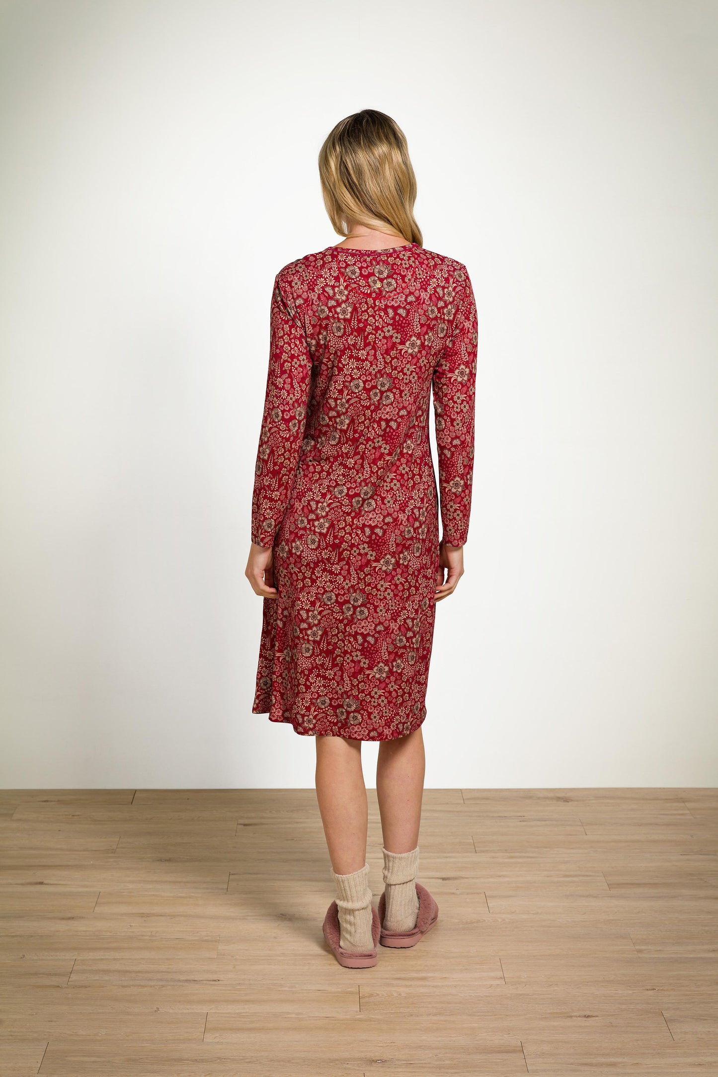 Danai Long Sleeve Nightdress Daisy Dreams